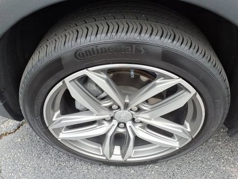 Used 2023 Cadillac XT4 Sport AWD/4WD image 12