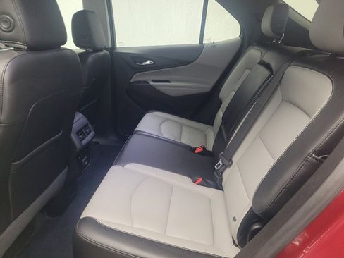 Used 2019 Chevrolet Equinox Premier FWD image 18