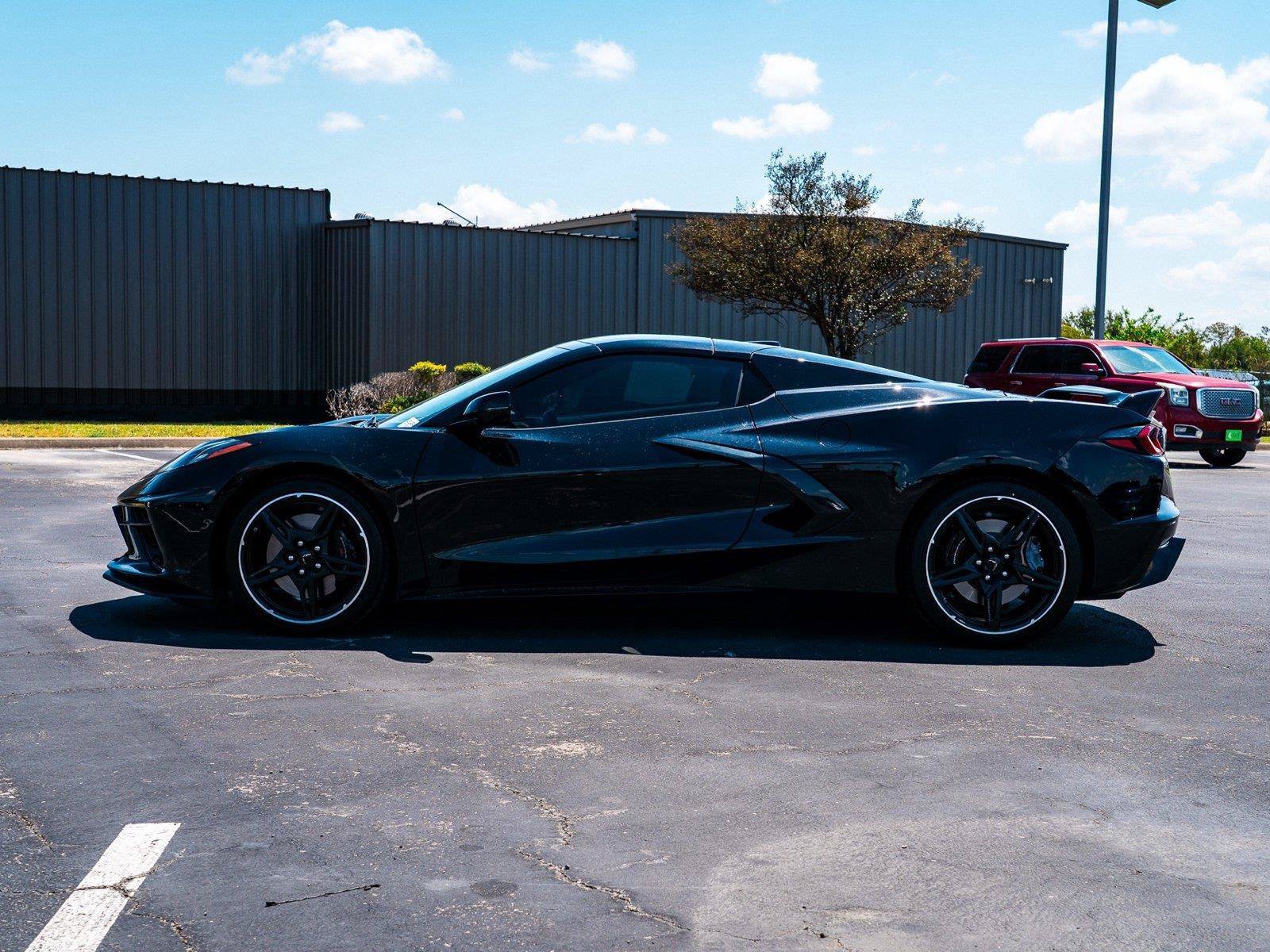 Used 2024 Chevrolet Corvette Stingray Preferred Conv w/ Z51 Performance Package RWD image 6