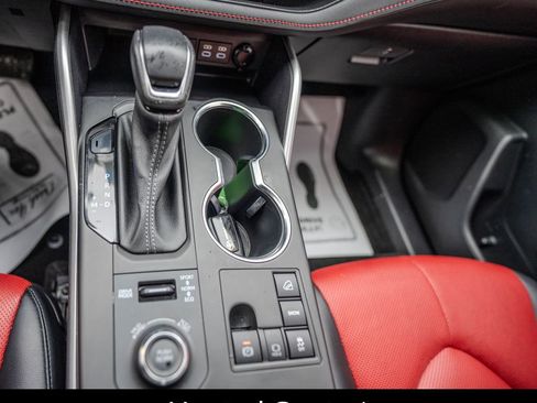 Used 2023 Toyota Highlander XSE image 16