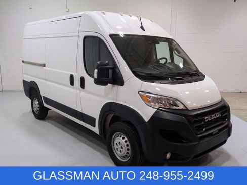 Used 2025 RAM ProMaster 2500 w/ Convenience Group FWD image 1