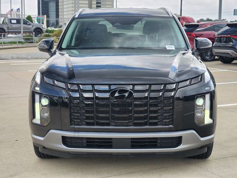 Used 2023 Hyundai Palisade SEL FWD image 2