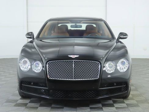 Used 2018 Bentley Flying Spur V8 image 2