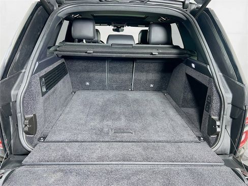 Used 2021 Land Rover Range Rover HSE image 27