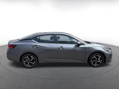 Used 2025 Nissan Sentra SV FWD image 13