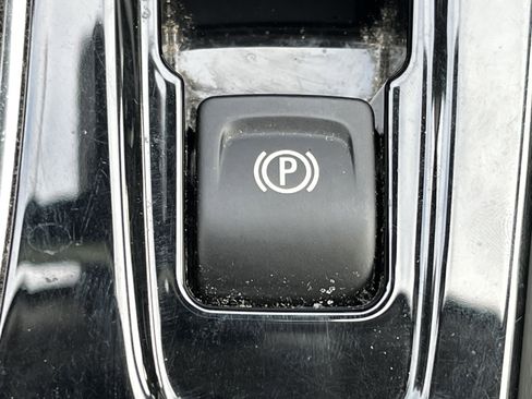 Used 2023 Chevrolet Bolt EUV Premier w/ Super Cruise Package image 11