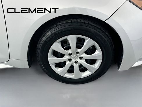 Used 2023 Toyota Corolla LE image 34