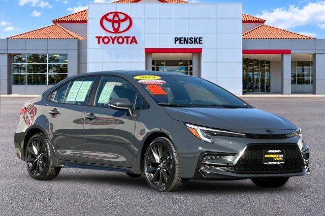 Certified 2024 Toyota Corolla SE w/ SE Premium Package FWD image 2