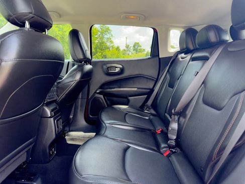 Used 2020 Jeep Compass Limited AWD/4WD image 27