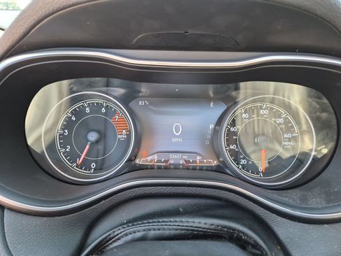 Used 2021 Jeep Cherokee Limited w/ Elite Package FWD image 11