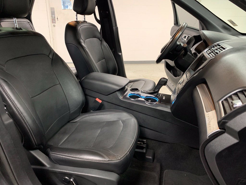 Used 2017 Ford Explorer Limited FWD image 8