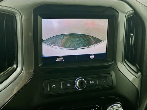 Used 2021 GMC Sierra 1500 4x4 Crew Cab w/ Sierra Value Package image 20