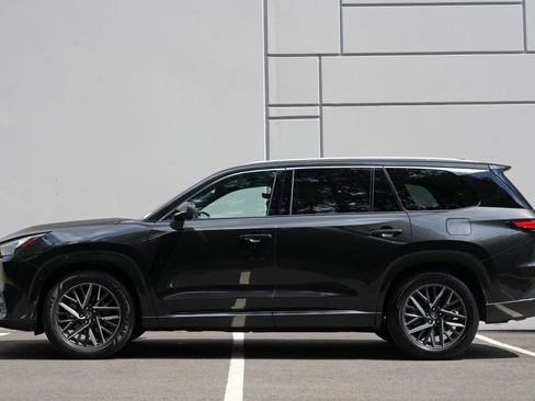 Used 2024 Lexus TX 350 FWD w/ Technology Package image 9