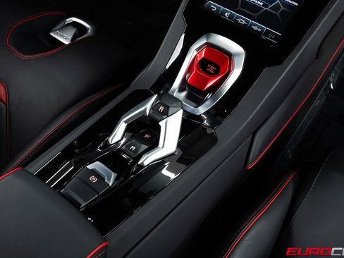 Used 2021 Lamborghini Huracan EVO RWD image 32