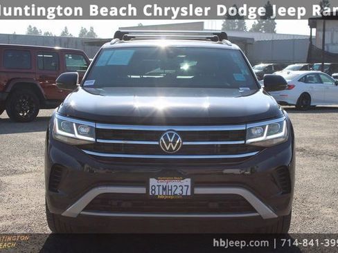Used 2020 Volkswagen Atlas Cross Sport SEL image 2