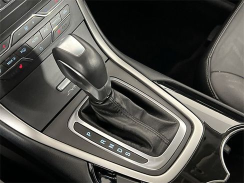 Used 2016 Ford Edge SEL w/ Equipment Group 201A image 18