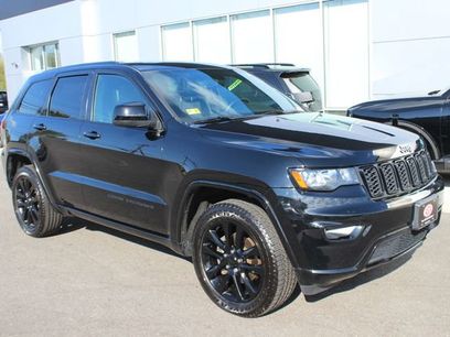 Used 2020 Jeep Grand Cherokee Altitude