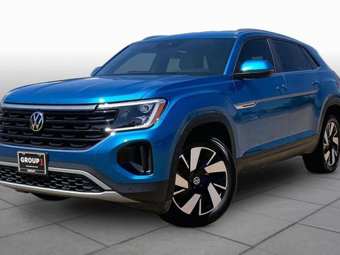 Used 2024 Volkswagen Atlas Cross Sport SE FWD image 1
