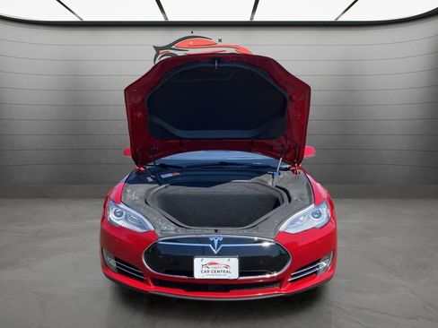 Used 2015 Tesla Model S 85D image 23