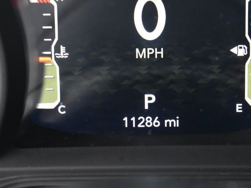 Used 2024 Jeep Wrangler Unlimited Rubicon 392 image 32