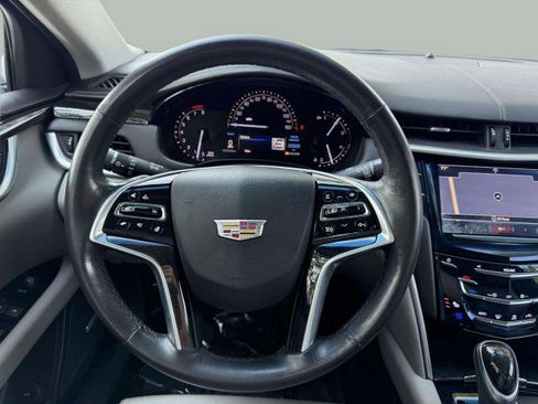 Used 2017 Cadillac XTS Luxury FWD image 11