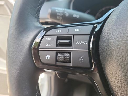 Used 2025 Honda Civic Sport image 13