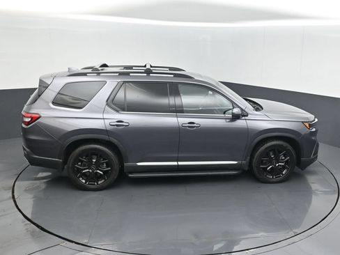 Certified 2025 Honda Pilot Touring image 14