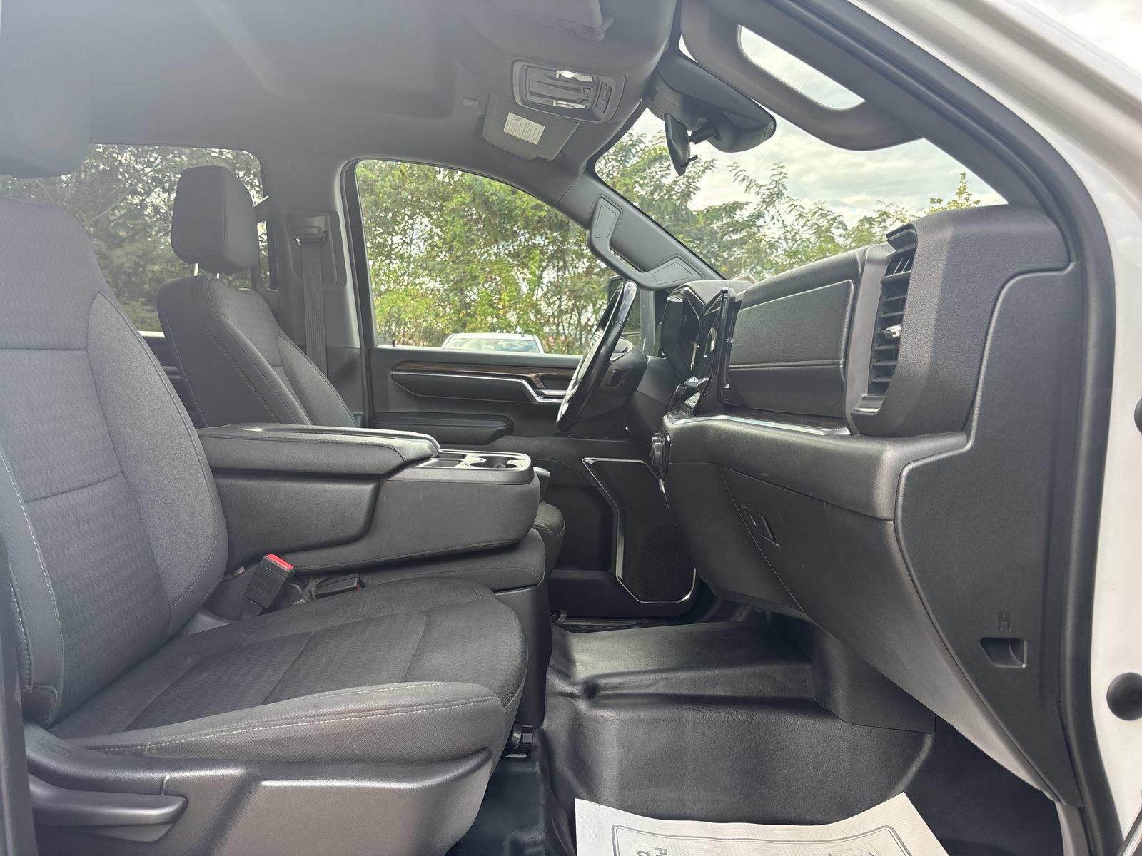 Used 2024 Chevrolet Silverado 3500 LT AWD/4WD image 26