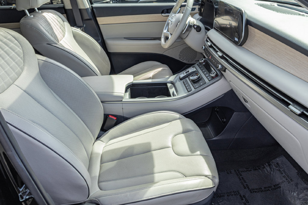 Used 2024 Hyundai Palisade Limited AWD/4WD image 34