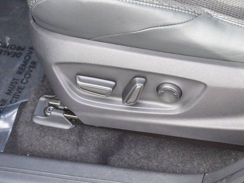 Certified 2025 Toyota bZ4X FWD image 23