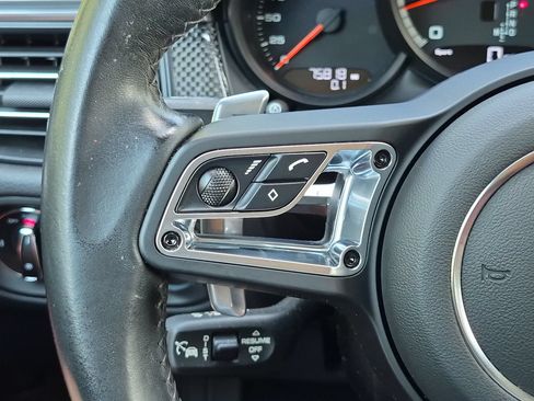 Certified 2021 Porsche Macan Turbo AWD/4WD image 8
