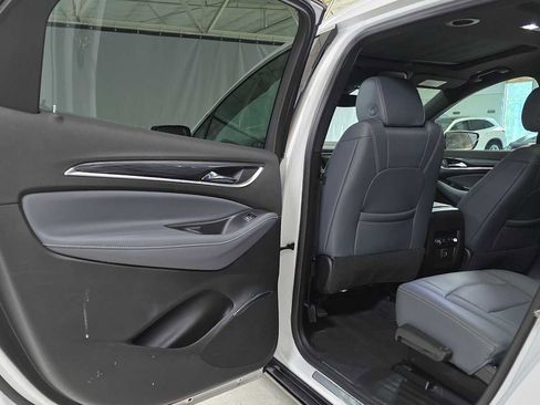 Used 2023 Buick Enclave Essence w/ Experience Buick Package AWD/4WD image 15