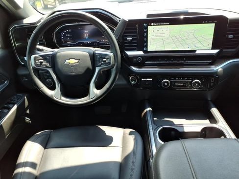 Used 2024 Chevrolet Silverado 2500 LT w/ Convenience Package AWD/4WD image 17
