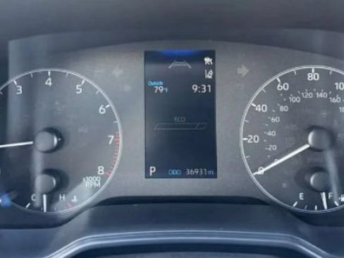 Used 2023 Toyota Corolla SE FWD image 2