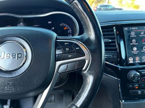 Used 2020 Jeep Grand Cherokee Limited image 19