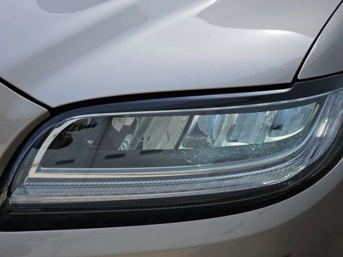 Used 2021 Lincoln Nautilus Reserve w/ Equipment Group 201A image 37