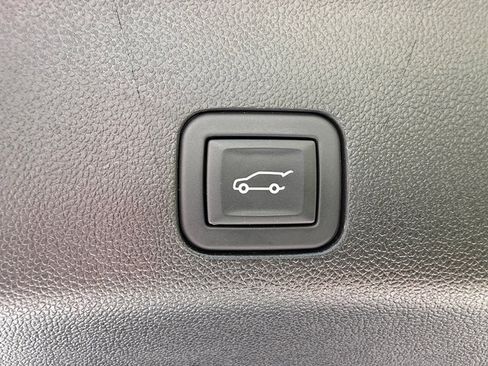 Used 2023 GMC Yukon AT4 w/ AT4 Premium Package AWD/4WD image 25