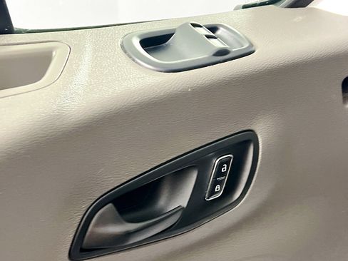 Used 2023 Ford Transit 350 XLT image 16