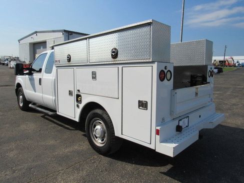Used 2016 Ford F250 XL RWD image 5