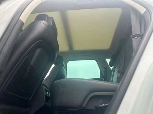 Used 2016 Volkswagen Touareg VR6 image 31