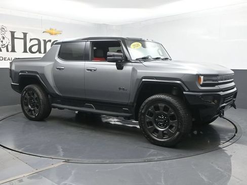 Used 2026 GMC Hummer EV 4x4 Crew Cab w/ Carbon Fiber Edition Package image 6