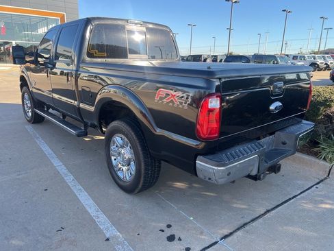 Used 2013 Ford F250 Lariat w/ Lariat Ultimate Pkg image 3