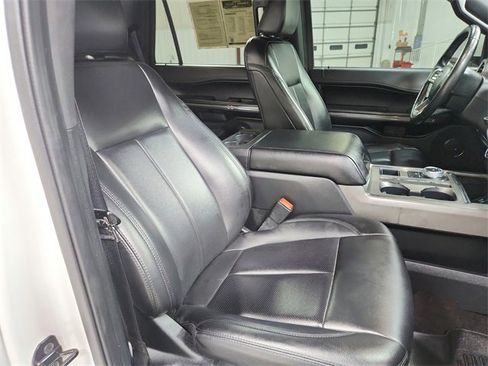 Used 2021 Ford Expedition XLT image 36