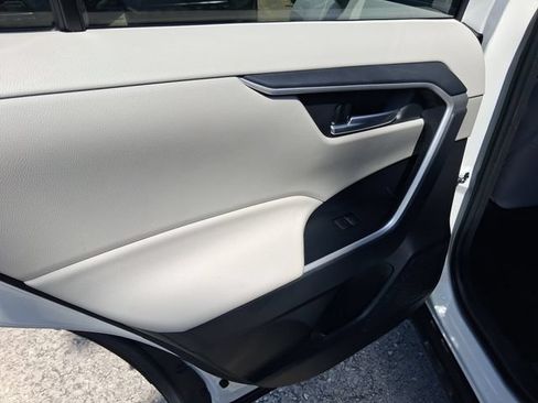 Used 2023 Toyota RAV4 XLE w/ Convenience Package FWD image 9