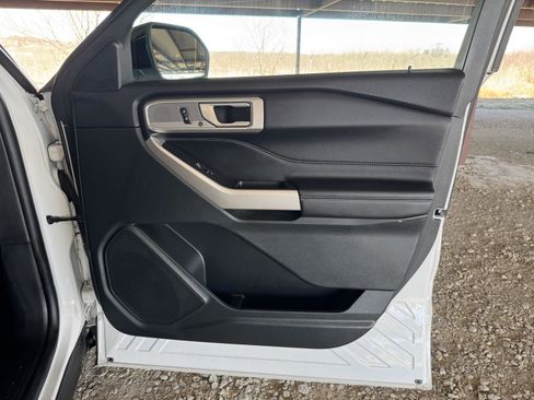 Used 2023 Ford Explorer XLT w/ Equipment Group 202A image 37