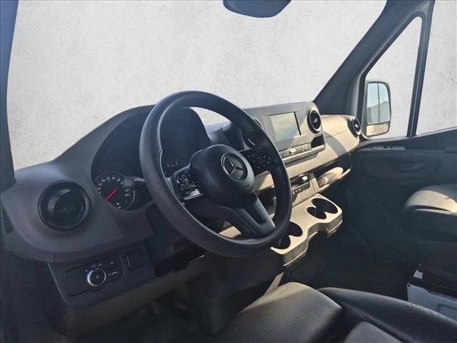 Used 2022 Mercedes-Benz Sprinter 3500 image 10