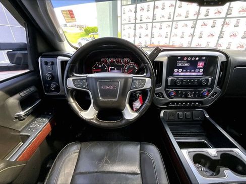 Used 2016 GMC Sierra 2500 SLT w/ Duramax Plus Package AWD/4WD image 10