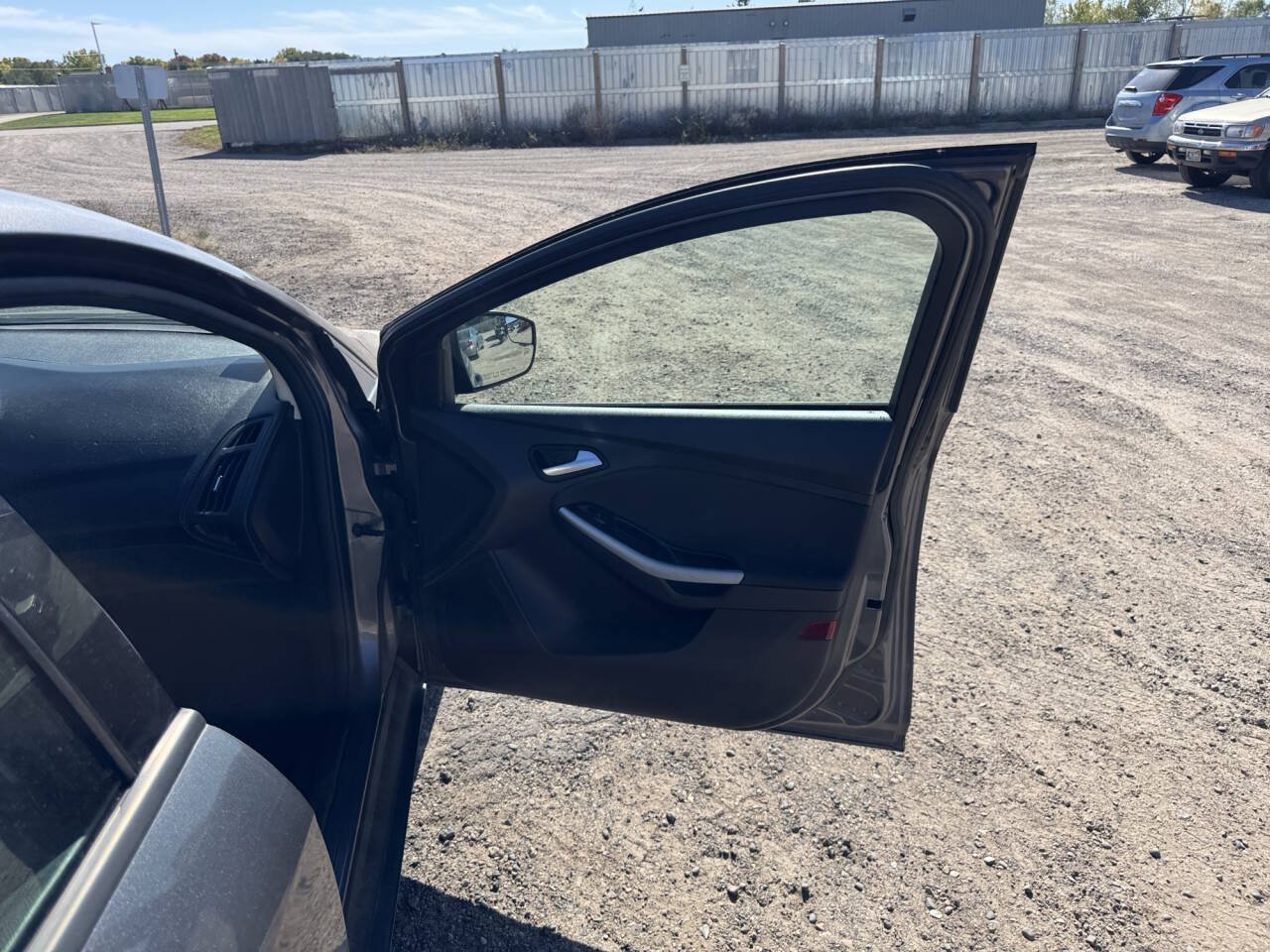 Used 2013 Ford Focus SE FWD image 28
