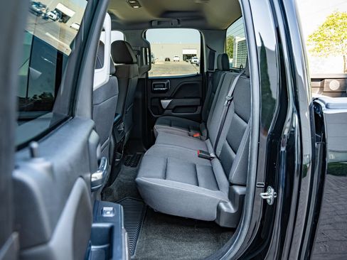 Used 2017 Chevrolet Silverado 1500 LT w/ All Star Edition AWD/4WD image 32