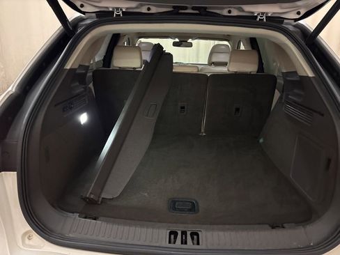 Used 2016 Lincoln MKX Reserve w/ Climate Package image 9